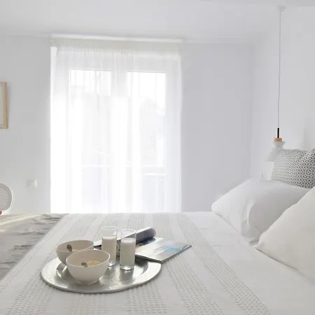 Tinos Portraits Ballos Feriehus *