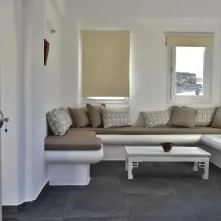 Tinos Portraits Ballos Holiday home Agios Romanos